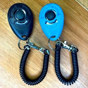2 Dog / Pet Training Clickers. Never used!